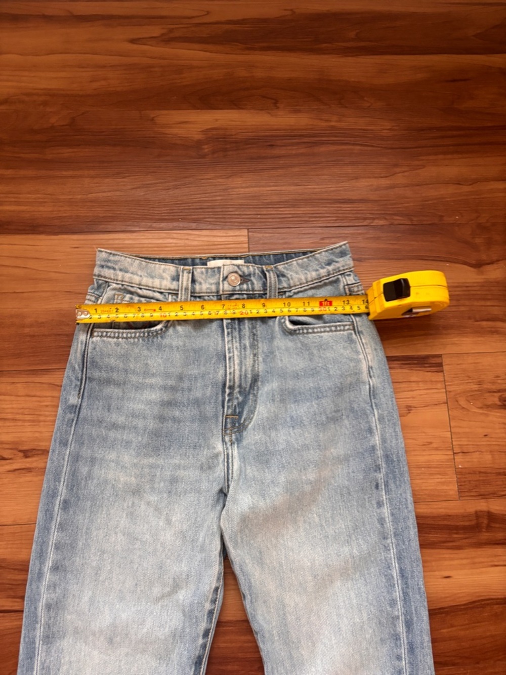 7 For All Mankind Light Blue Straight Leg Jeans - Picture 5 of 9
